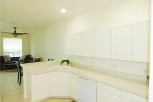 10006 Sky View Way, Fort Myers, FL 33913 - Photo 5