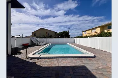 4102 SE 19th Pl #12, Cape Coral, FL 33904 - Photo 13