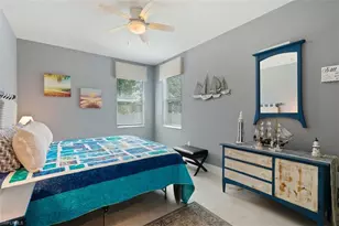 825 SE 5th Pl, Cape Coral, FL 33990 - Photo 13