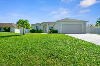 825 SE 5th Pl, Cape Coral, FL 33990 - Photo 19