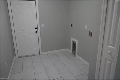 601 NE 11th Ter, Cape Coral, FL 33909 - Photo 29