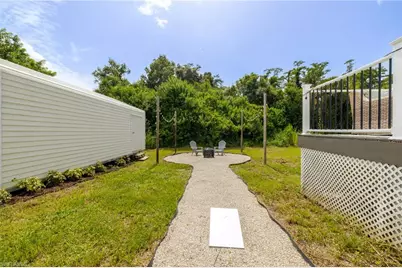 3005 Mignon Cir, Labelle, FL 33935 - Photo 33