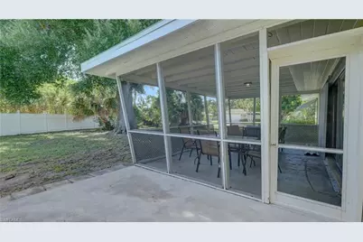 5249 Sunnybrook Ct, Cape Coral, FL 33904 - Photo 29
