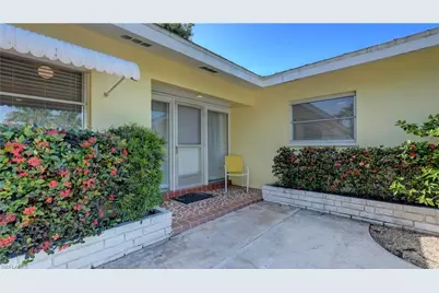 5249 Sunnybrook Ct, Cape Coral, FL 33904 - Photo 5