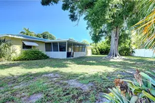 5249 Sunnybrook Ct, Cape Coral, FL 33904 - Photo 31