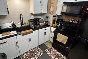 107 William St, Fort Myers, FL 33916 - Photo 3