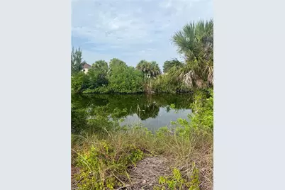 2220 NE 19th Pl, Cape Coral, FL 33909 - Photo 3