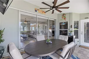 522 SE 4th St, Cape Coral, FL 33990 - Photo 9