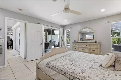 522 SE 4th St, Cape Coral, FL 33990 - Photo 23