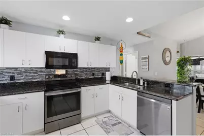 522 SE 4th St, Cape Coral, FL 33990 - Photo 29
