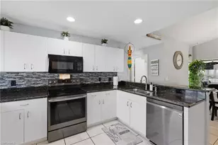 522 SE 4th St, Cape Coral, FL 33990 - Photo 29