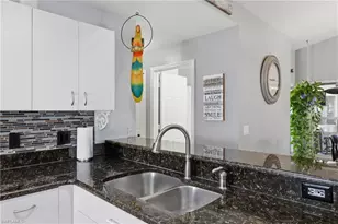 522 SE 4th St, Cape Coral, FL 33990 - Photo 31