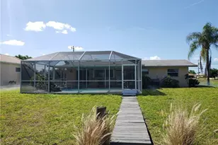 1305 SE 21st St, Cape Coral, FL 33990 - Photo 9