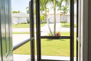 4530 SW 7th Pl, Cape Coral, FL 33914 - Photo 9