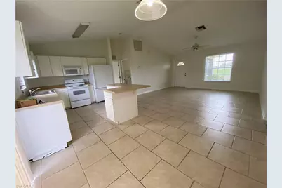 1703 NE 17th St, Cape Coral, FL 33909 - Photo 3