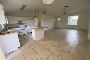 1703 NE 17th St, Cape Coral, FL 33909 - Photo 3