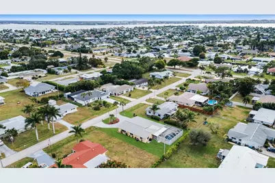 5208 Wilmington Ct, Cape Coral, FL 33904 - Photo 33