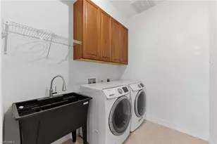 12382 Country Day Cir, Fort Myers, FL 33913 - Photo 37