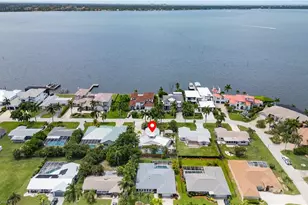 529 Coral Dr, Cape Coral, FL 33904 - Photo 7