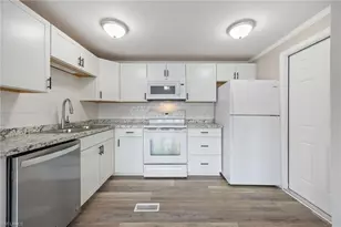 479 Nicklaus Blvd, North Fort Myers, FL 33903 - Photo 11