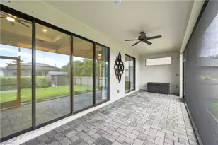 2524 SW 31st Ln, Cape Coral, FL 33914 - Photo 35