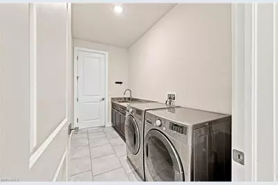 2524 SW 31st Ln, Cape Coral, FL 33914 - Photo 31