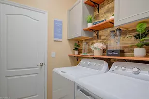 3652 E Hampton Cir, Alva, FL 33920 - Photo 19