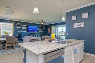 3652 E Hampton Cir, Alva, FL 33920 - Photo 11