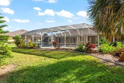 20023 Lake Vista Cir N, Lehigh Acres, FL 33936 - Photo 29