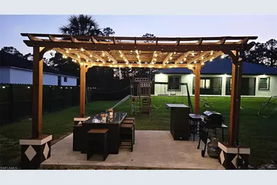 816 Willard Ave, Lehigh Acres, FL 33972 - Photo 9