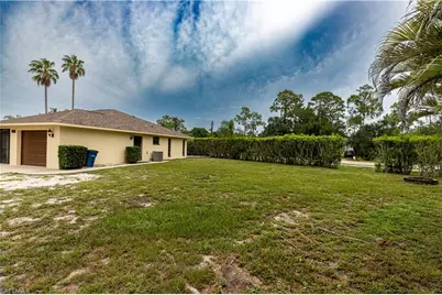 25572 Fenner Cir, Bonita Springs, FL 34135 - Photo 21
