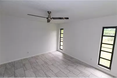 25572 Fenner Cir, Bonita Springs, FL 34135 - Photo 11
