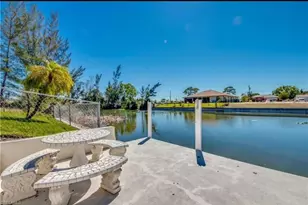318 SW 28th St, Cape Coral, FL 33914 - Photo 25