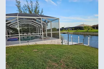 318 SW 28 St, Cape Coral, FL 33914 - Photo 35