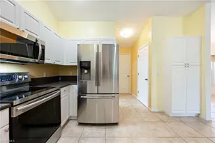 4406 Lake Heather Cir, Saint James City, FL 33956 - Photo 21