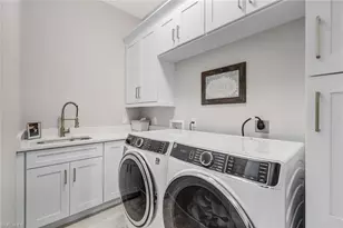 2224 SW 31st Ln, Cape Coral, FL 33914 - Photo 31