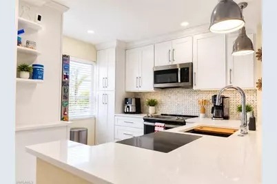 2828 Jackson St #E3, Fort Myers, FL 33901 - Photo 3