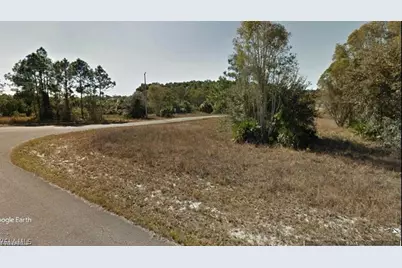 740 Harcourt Ave, Lehigh Acres, FL 33974 - Photo 5