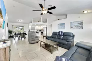 605 SW 13th St, Cape Coral, FL 33991 - Photo 5