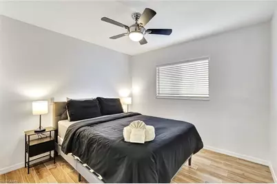 605 SW 13th St, Cape Coral, FL 33991 - Photo 17