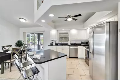 605 SW 13th St, Cape Coral, FL 33991 - Photo 9