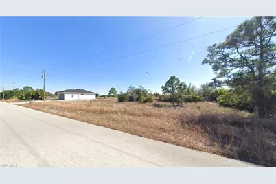 1124 Fontana St E, Lehigh Acres, FL 33974 - Photo 3