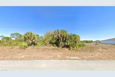 1223 Ermine St E, Lehigh Acres, FL 33974 - Photo 3