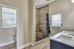 32 Wilmington Pkwy, Cape Coral, FL 33993 - Photo 21