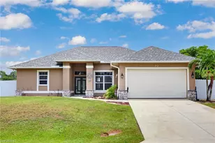 32 Wilmington Pkwy, Cape Coral, FL 33993 - Photo 5