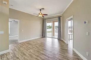 32 Wilmington Pkwy, Cape Coral, FL 33993 - Photo 11