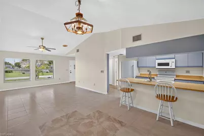 1398 Evalena Ln, North Fort Myers, FL 33917 - Photo 7