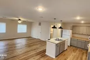 802 E Jasmine Rd, Lehigh Acres, FL 33936 - Photo 3