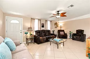 18 Grosbeak Ln, Naples, FL 34114 - Photo 5