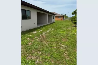 1627 SW 32nd Ter, Cape Coral, FL 33914 - Photo 11